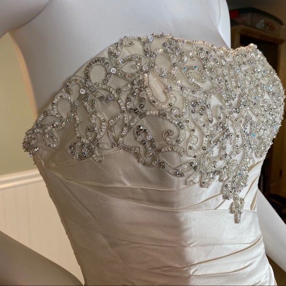 Enzoani Constanina “Bonnie” Bridal Gown Silk Dupioni Strapless Beaded A-Line - Picture 4 of 12